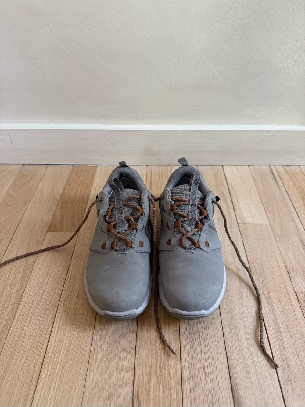 Teva Men's Gray Athletic Sneakers with Brown Laces